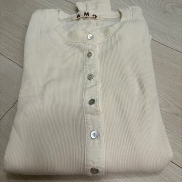 AMO Button Down Top - Picture 1 of 9